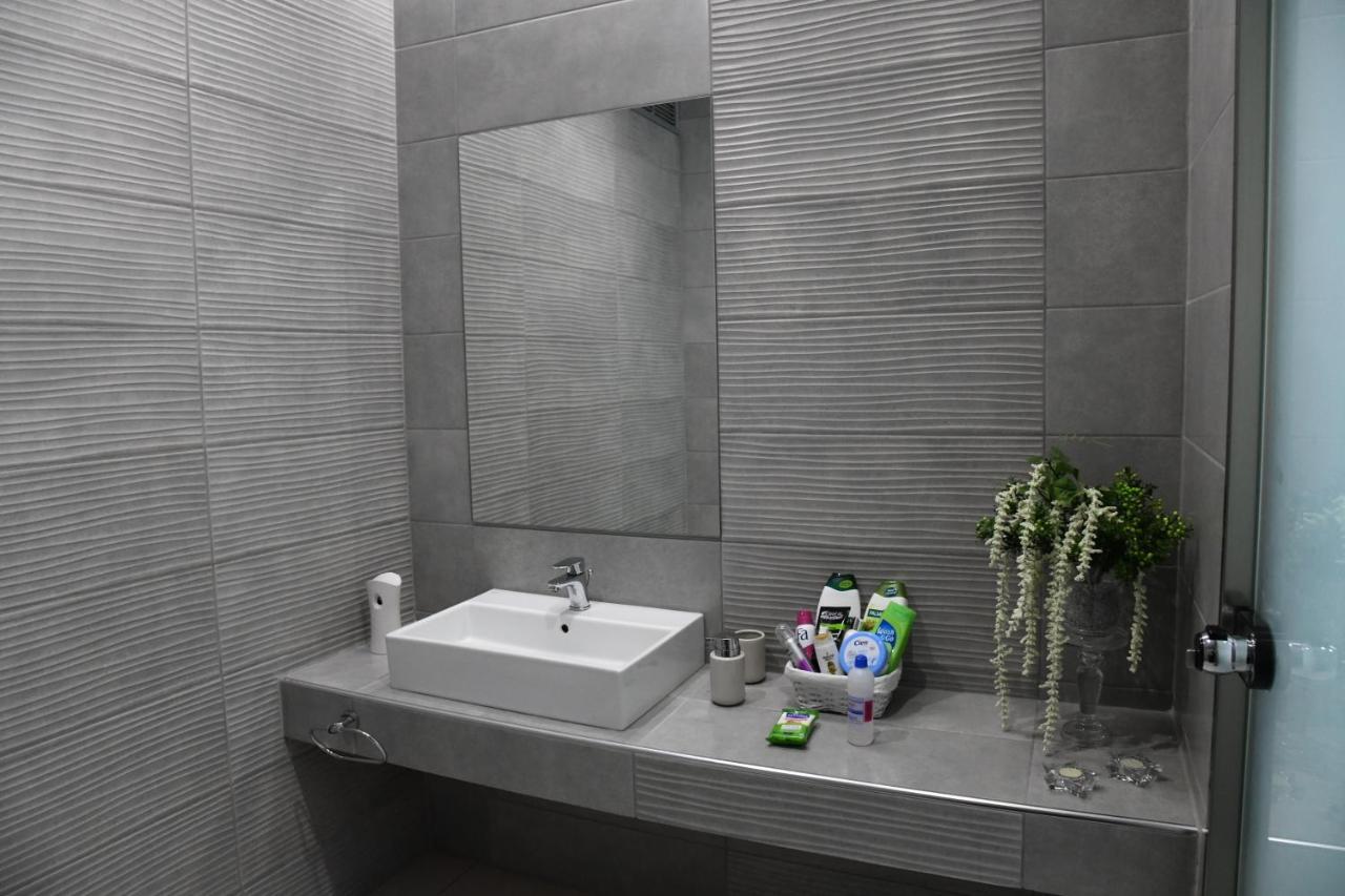 City Heart Luxury Studios Rhodes City Bagian luar foto