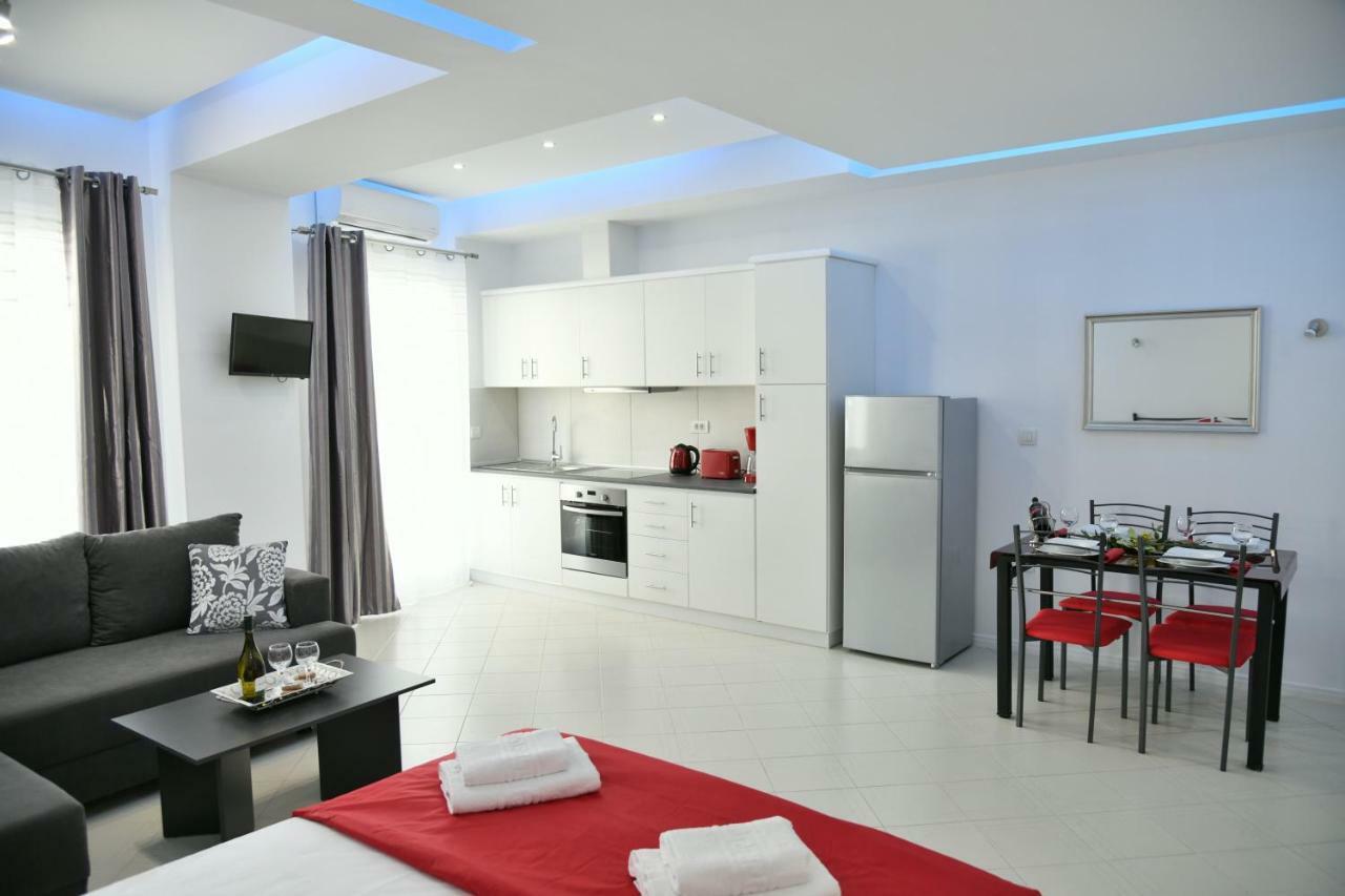 City Heart Luxury Studios Rhodes City Bagian luar foto